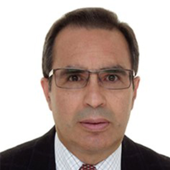 Dr. César Bernal Torres